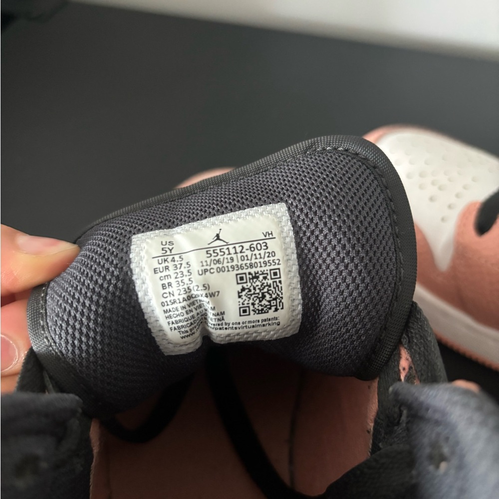 Air Jordan 1 Mid ‘Pink Quartz' - Picture 6 of 9